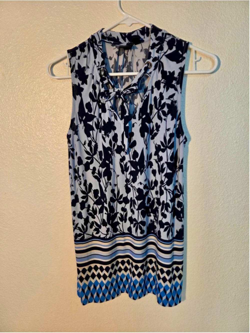 Rafaella Women’s Small Blue Floral Tie Neck Sleeveless Blouse Geo Border Top